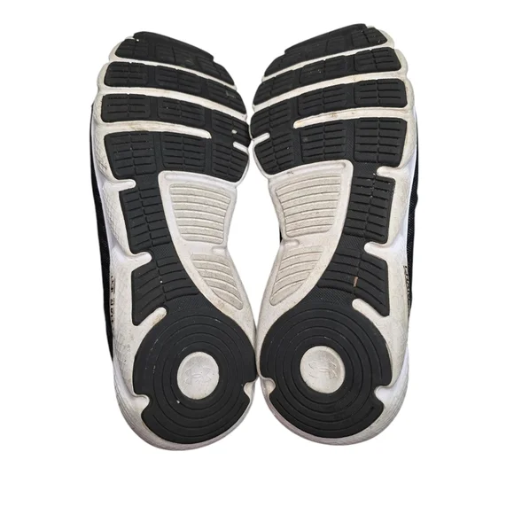 Under Armour Charged Assert Black White Sneakers 10.5 - Picture 7 of 8
